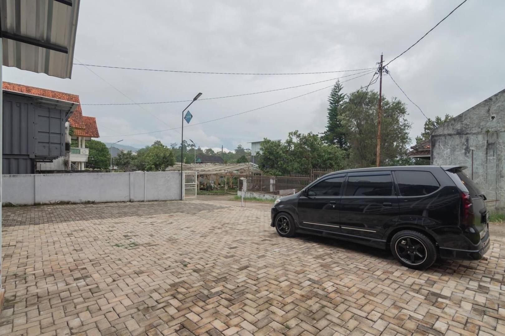Reddoorz Plus Near Lembang Park & Zoo المظهر الخارجي الصورة